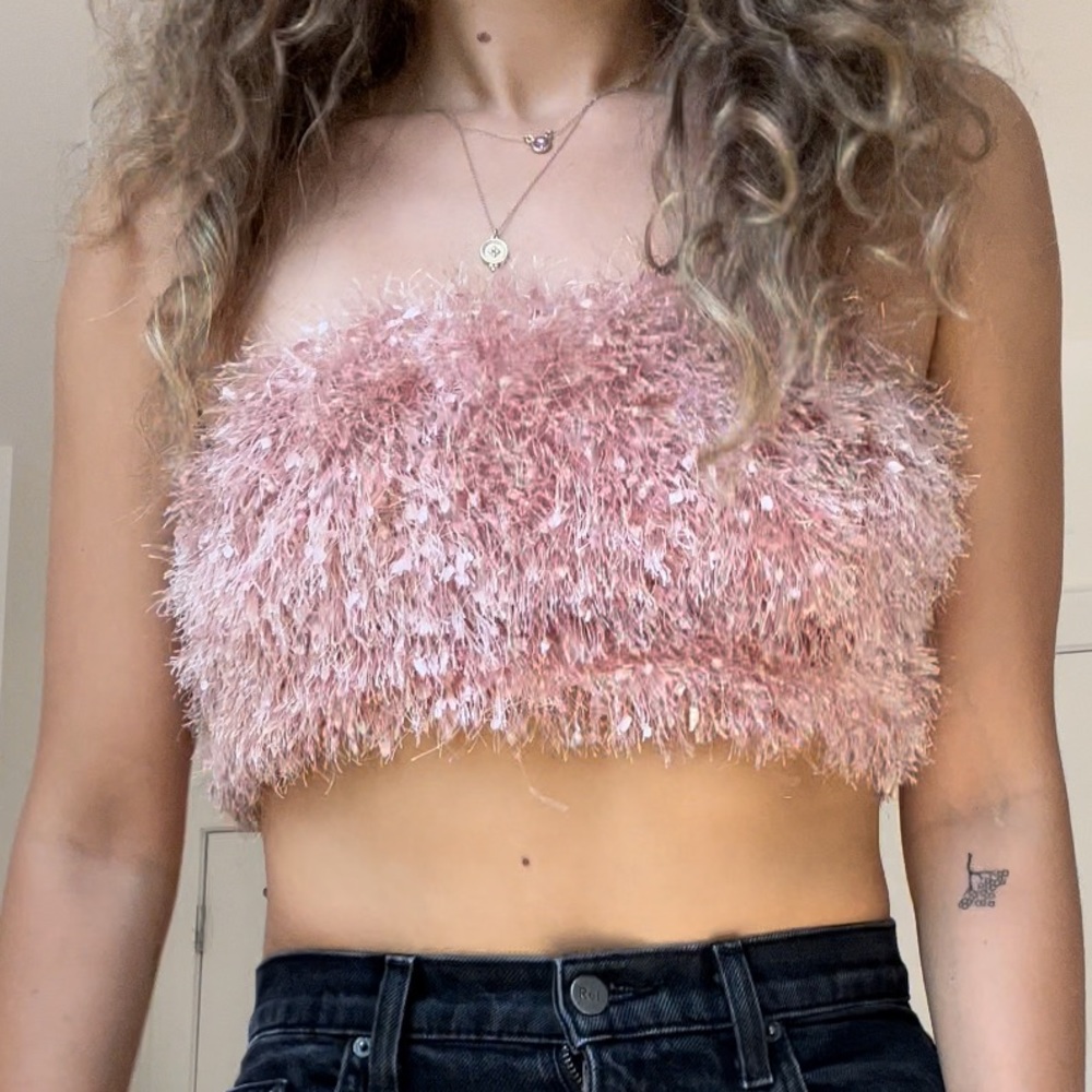 Pink fluffy y2k top